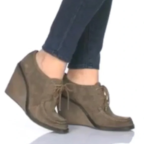 Frye Caroline Lace Low Shoes - Picture 1 of 7